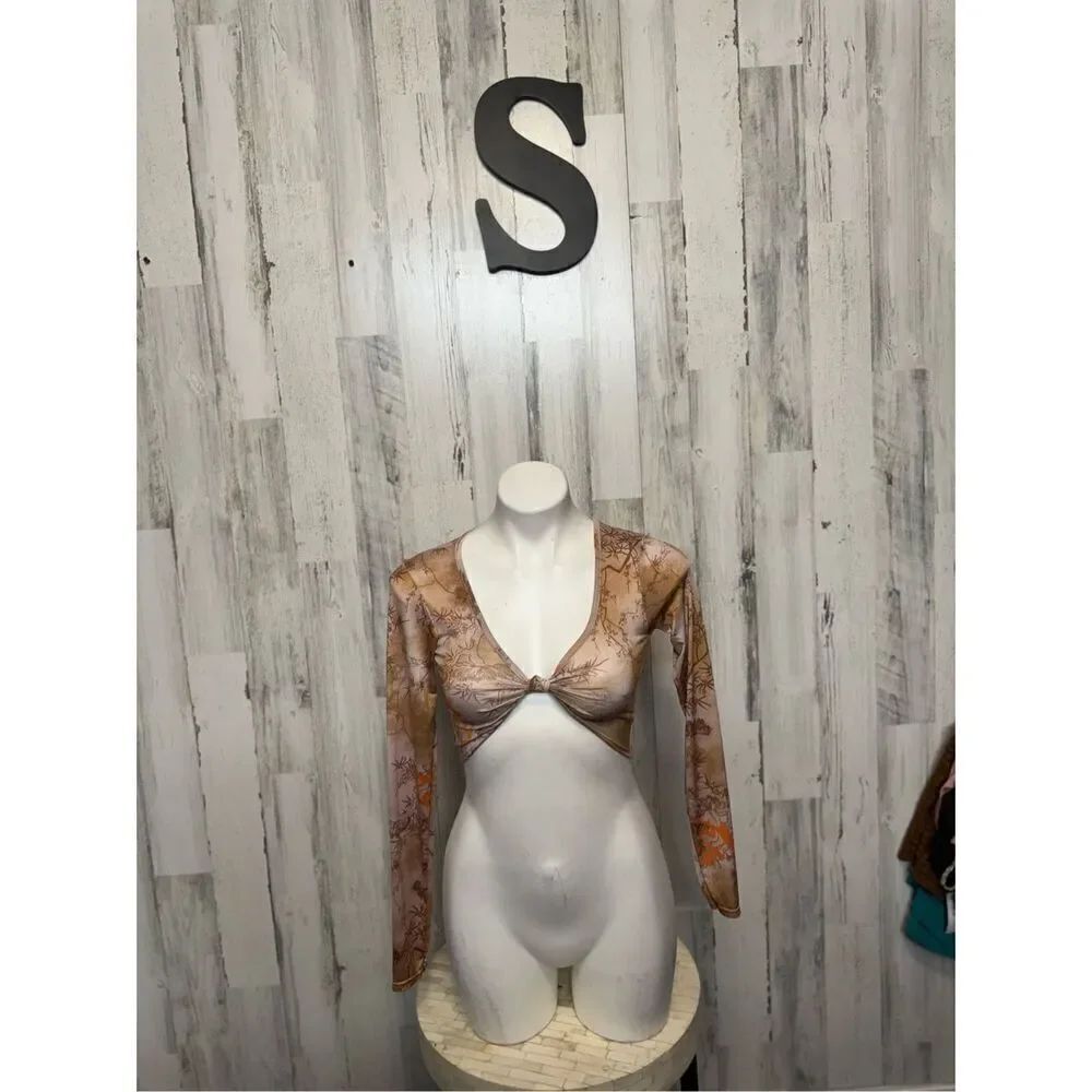 PrettyLittleThing brown crop top